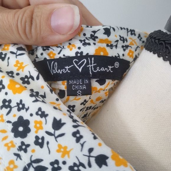 Women's button down blouse - Picture 4 of 4